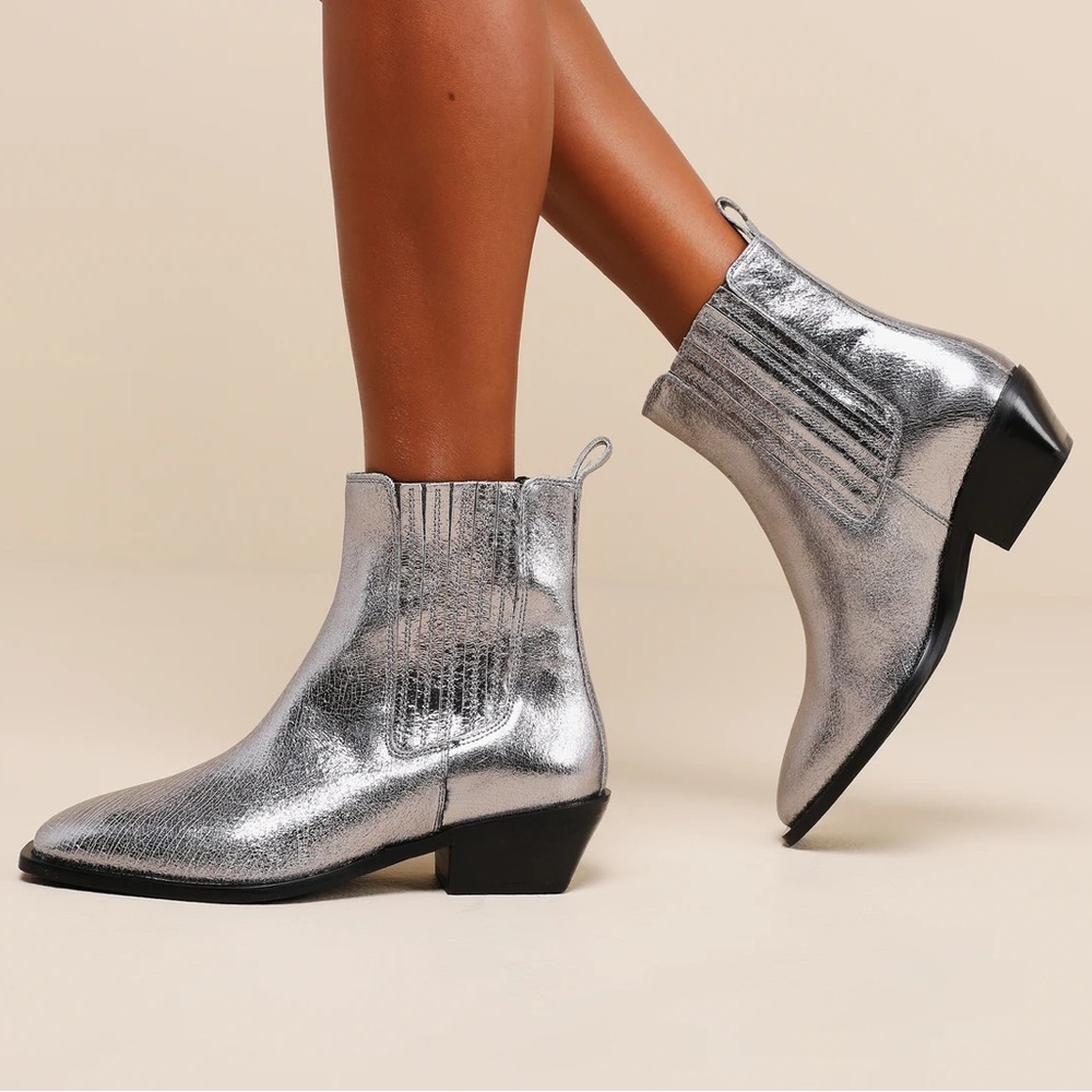 ☀️ New! SEYCHELLES Hold Me Down Silver Metallic Leather Ankle Boots